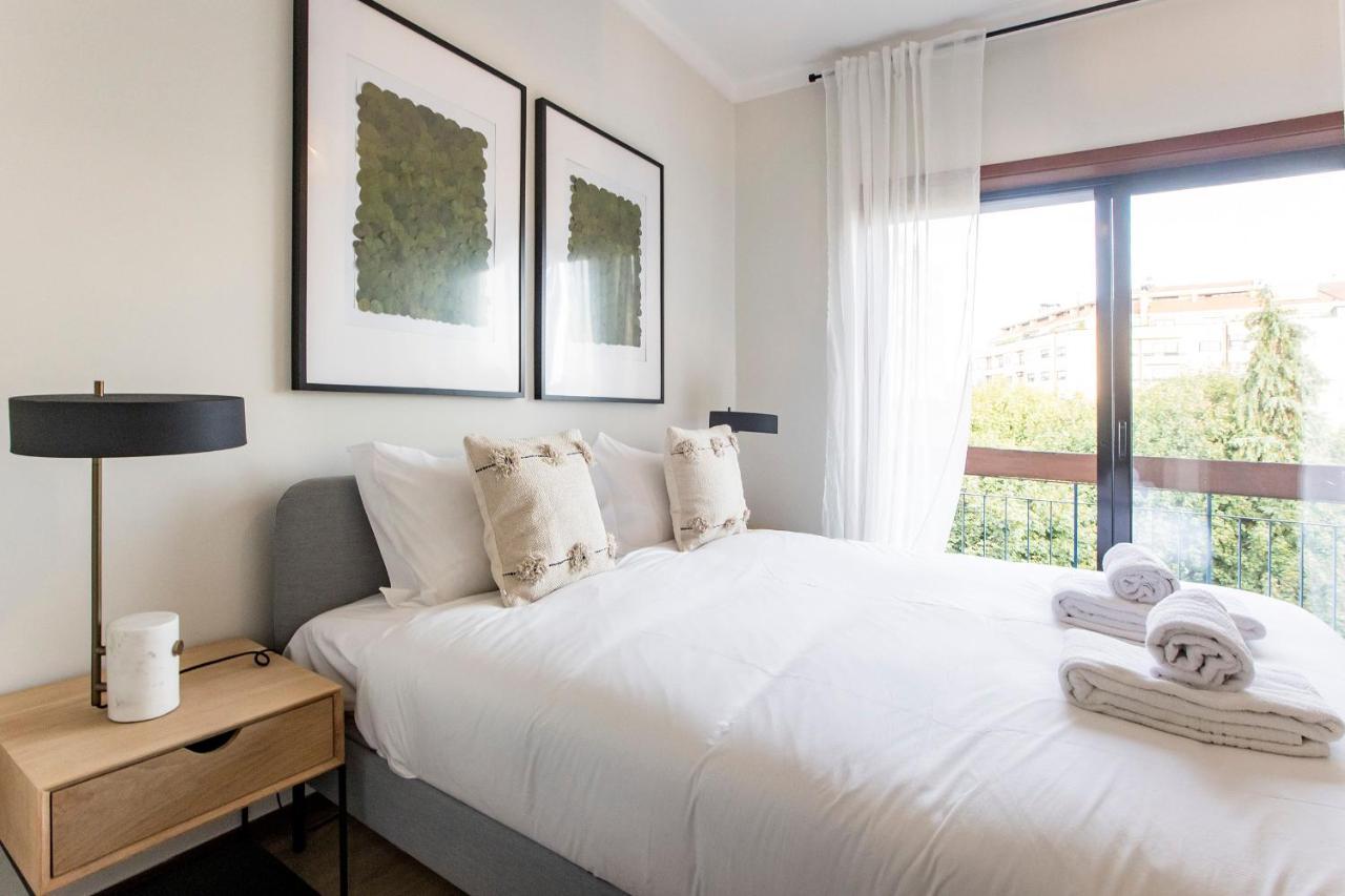 2Br Flat In Bonfim W/ Ac & Balcony By Lovelystay Porto Exterior foto