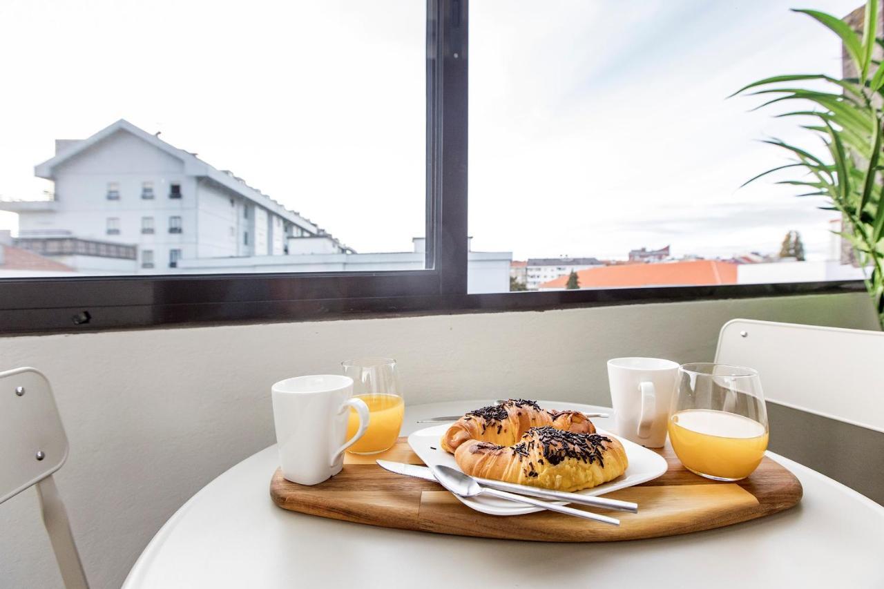 2Br Flat In Bonfim W/ Ac & Balcony By Lovelystay Porto Exterior foto