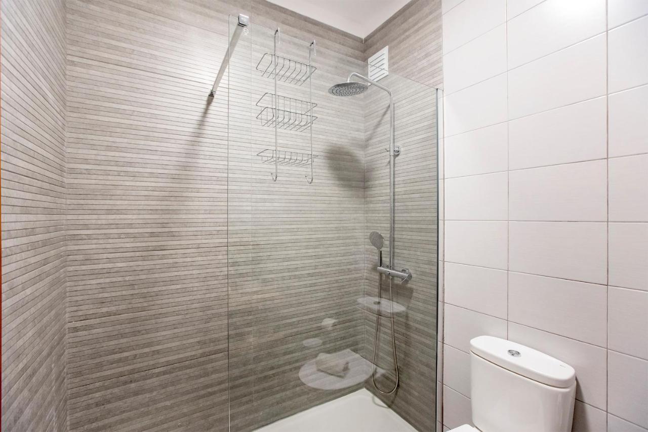 2Br Flat In Bonfim W/ Ac & Balcony By Lovelystay Porto Exterior foto