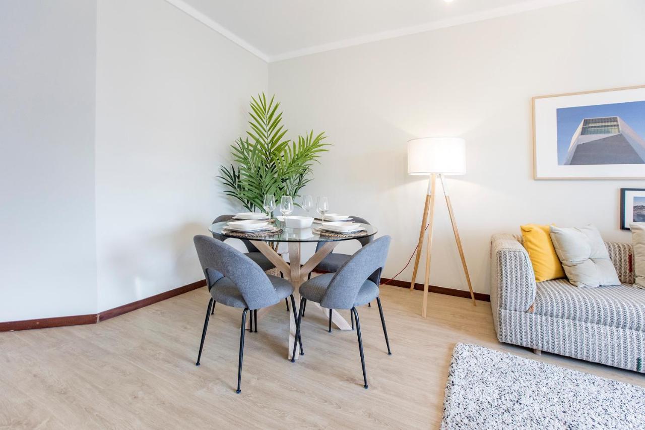 2Br Flat In Bonfim W/ Ac & Balcony By Lovelystay Porto Exterior foto
